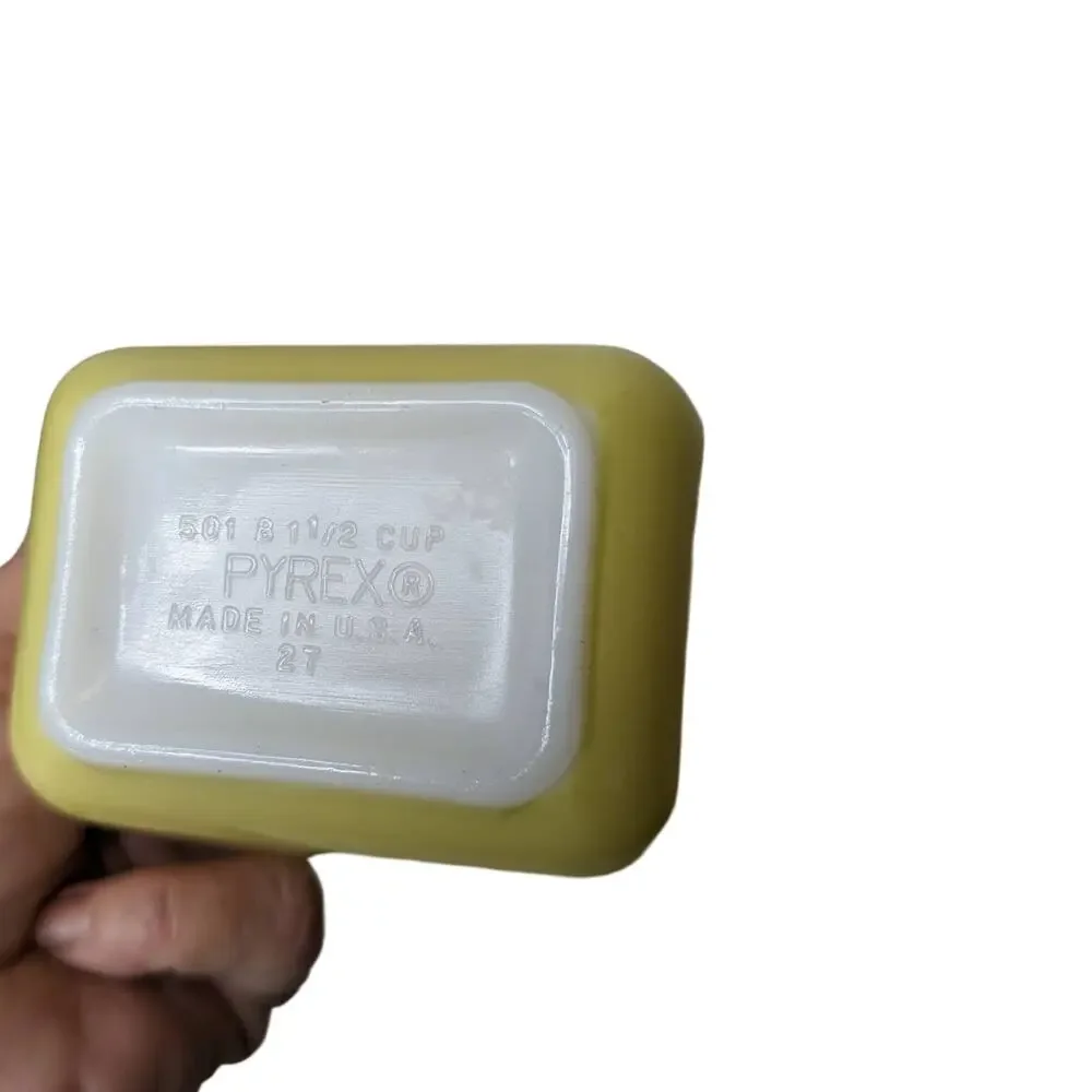 Set of 2 Vintage Pyrex yellow green fridgies 501 B 1 1/2 cup PYREX USA Made
